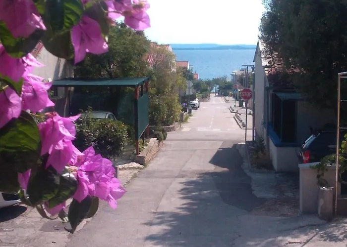 Διαμέρισμα Nina *