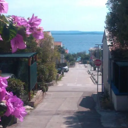 Apartament Nina *