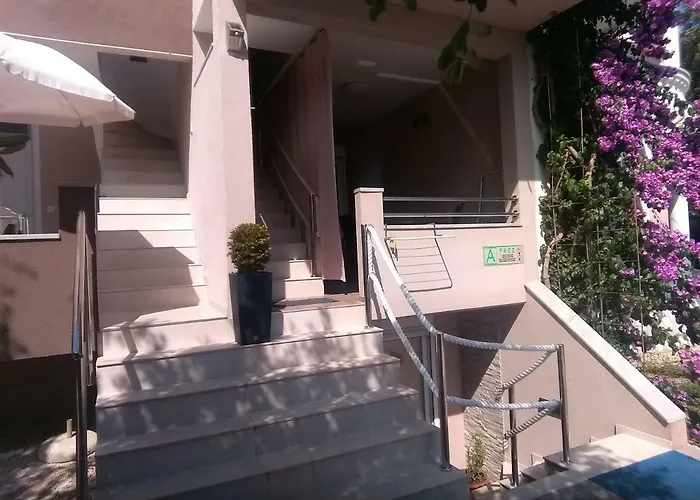 Апартаменты Nina